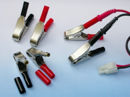 15A ALLIGATOR CLIPS - ACCEPTS 4mm BANANA PLUGS